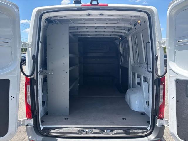 2022 Mercedes-Benz Sprinter 1500 Standard Roof I4