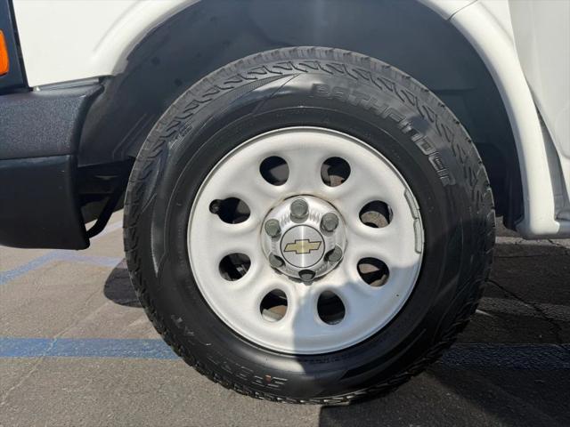 2012 Chevrolet Express Work Van