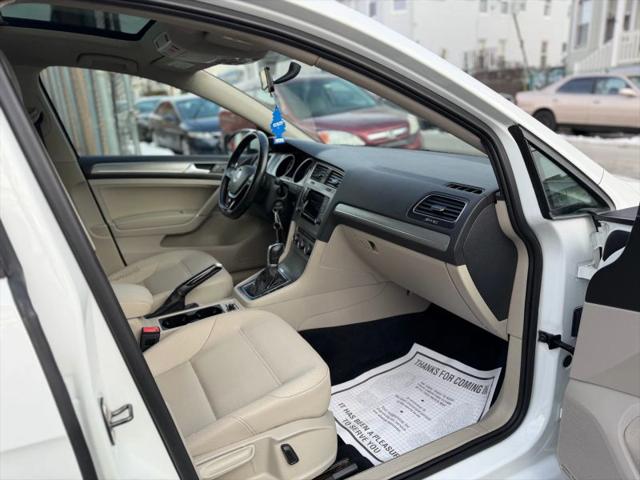 2015 Volkswagen Golf TSI S 4-Door