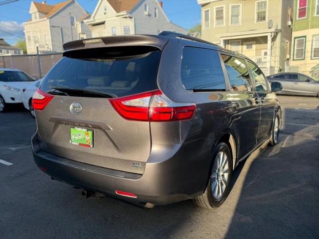 2017 Toyota Sienna XLE 7 Passenger for sale in Paterson, NJ