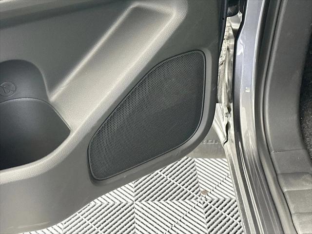 2026 Nissan Frontier Crew Cab Long Bed SV 4x2