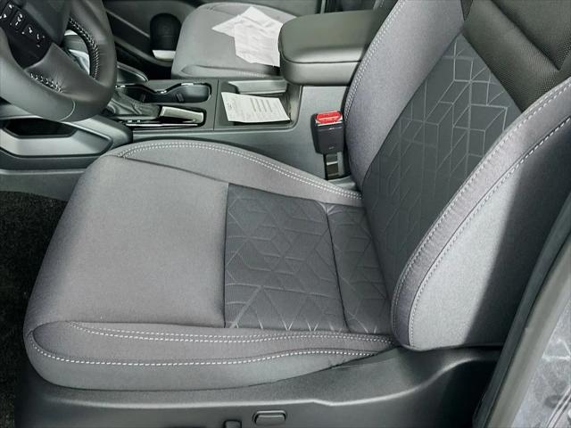 2026 Nissan Frontier Crew Cab Long Bed SV 4x2