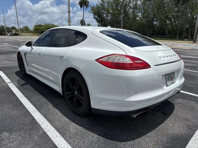 2013 Porsche Panamera Base