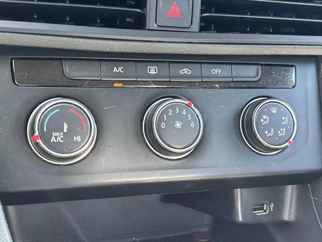 2019 Volkswagen Jetta 1.4T R-Line