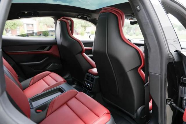 2020 Porsche Taycan Turbo S