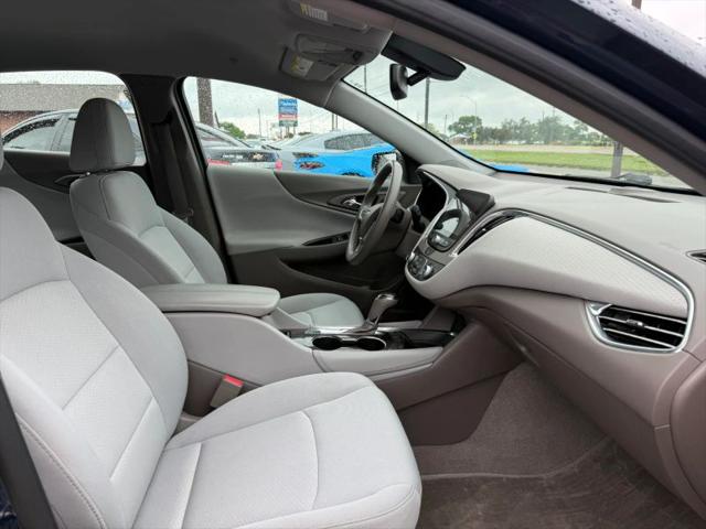 2017 Chevrolet Malibu 1LT