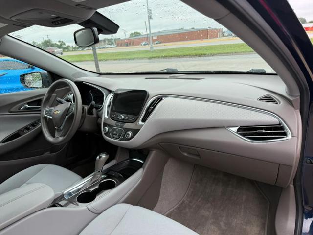 2017 Chevrolet Malibu 1LT