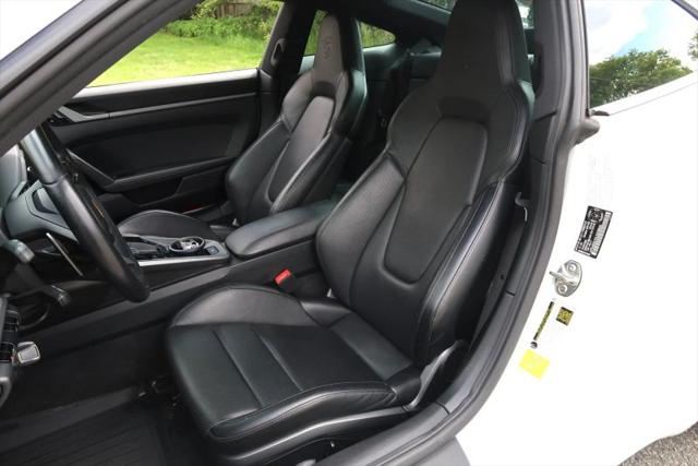 2020 Porsche 911 Carrera 4S