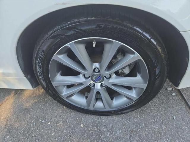 2012 Volvo C70 T5