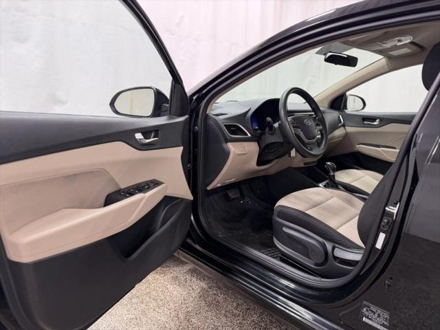 2022 Hyundai Accent SE