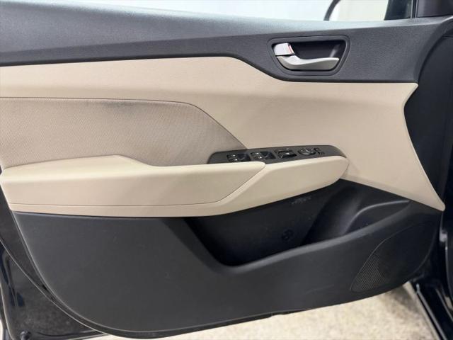 2022 Hyundai Accent SE
