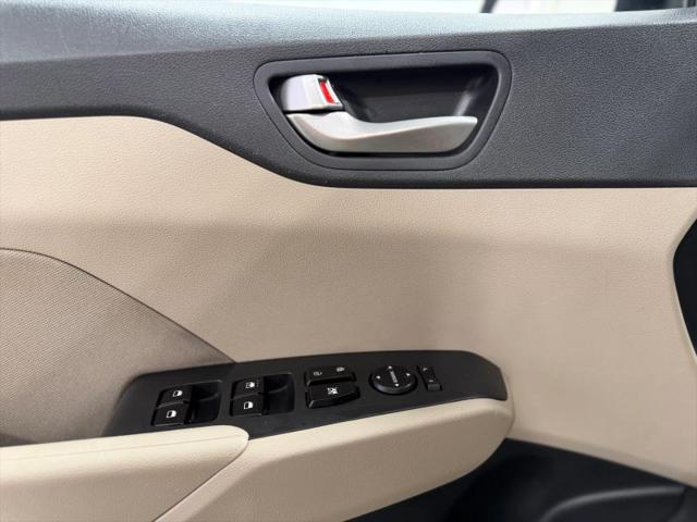 2022 Hyundai Accent SE