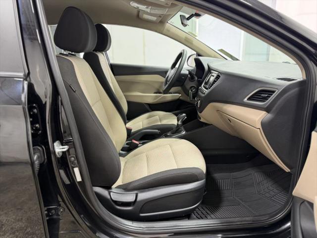 2022 Hyundai Accent SE