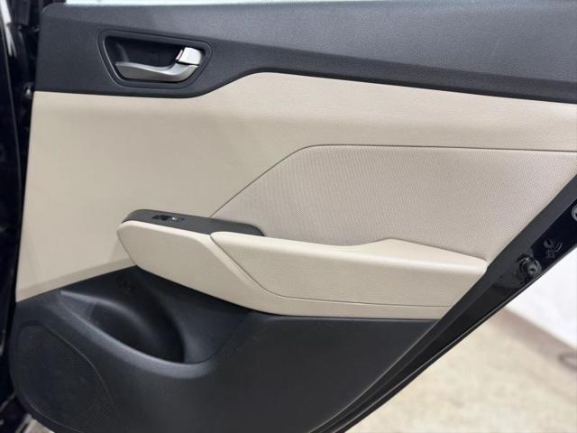 2022 Hyundai Accent SE