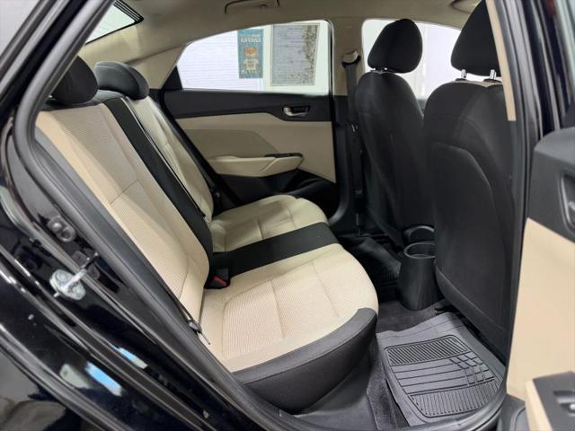 2022 Hyundai Accent SE