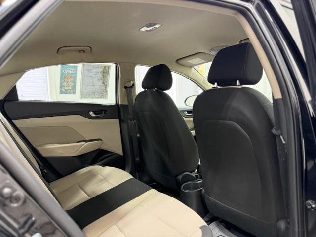 2022 Hyundai Accent SE