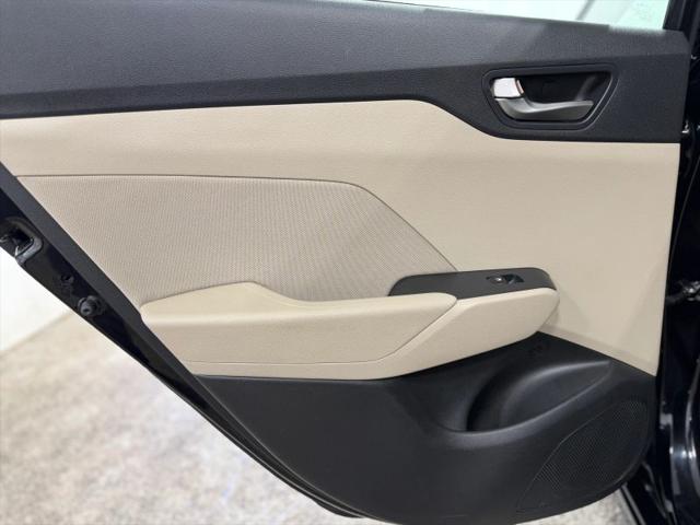 2022 Hyundai Accent SE