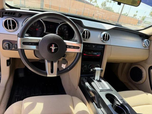 2008 Ford Mustang V6 Deluxe