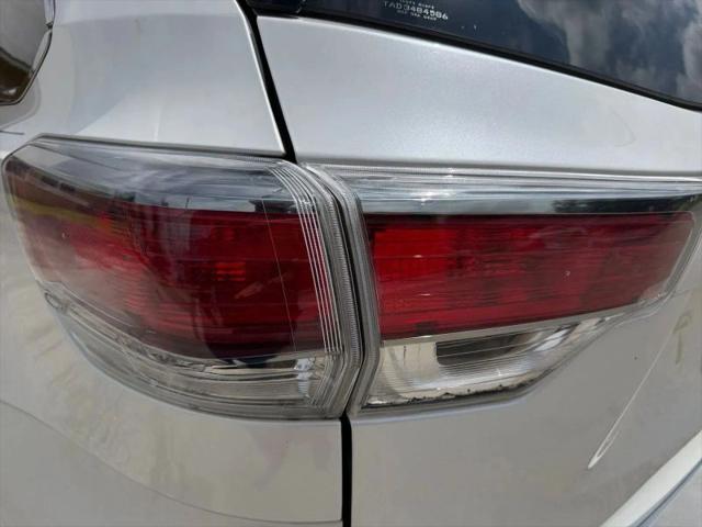 2016 Toyota Highlander Limited V6
