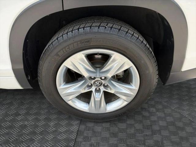 2016 Toyota Highlander Limited V6