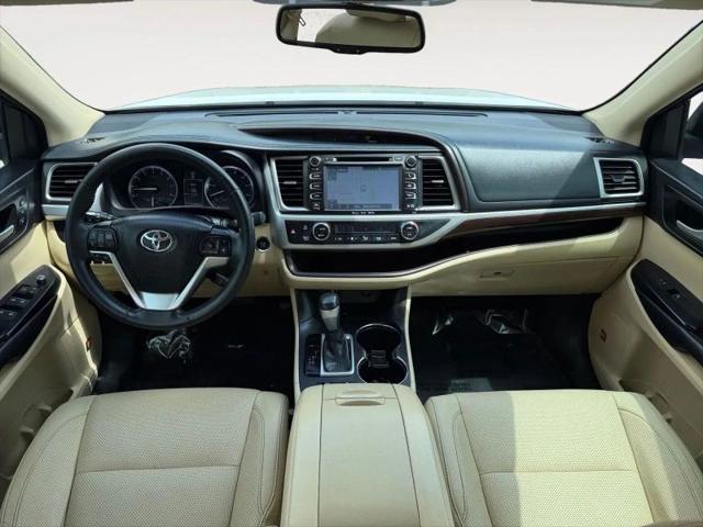 2016 Toyota Highlander Limited V6