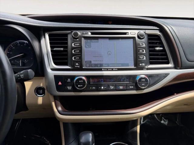 2016 Toyota Highlander Limited V6