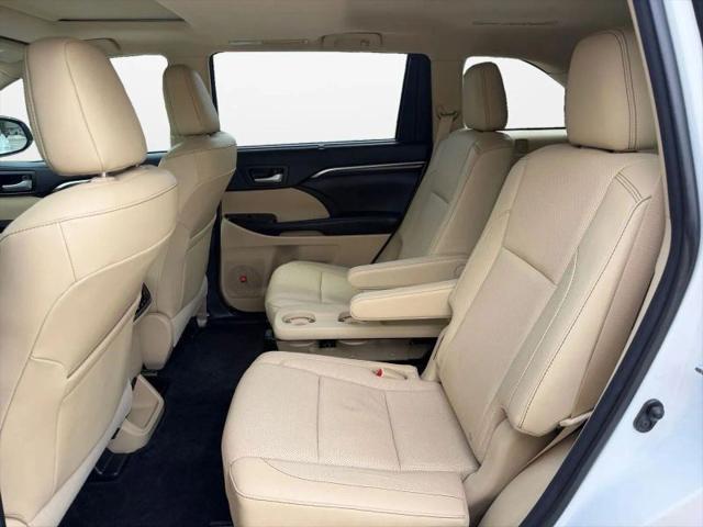 2016 Toyota Highlander Limited V6