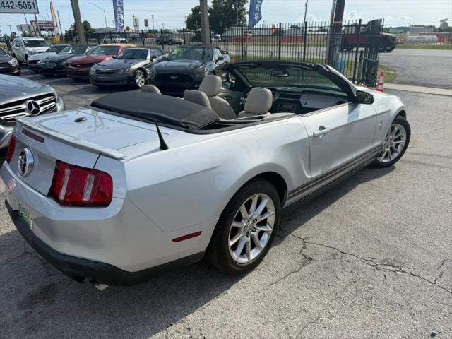 2011 Ford Mustang V6