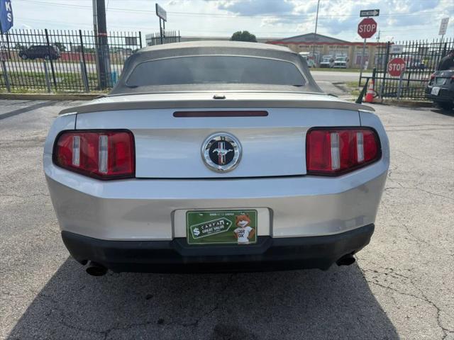 2011 Ford Mustang V6