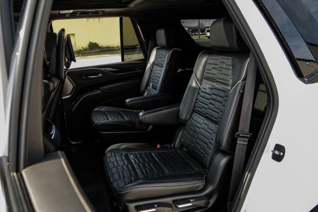 2022 Cadillac Escalade 4WD Sport Platinum