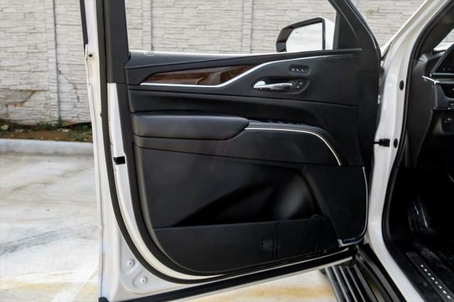 2022 Cadillac Escalade 4WD Sport Platinum