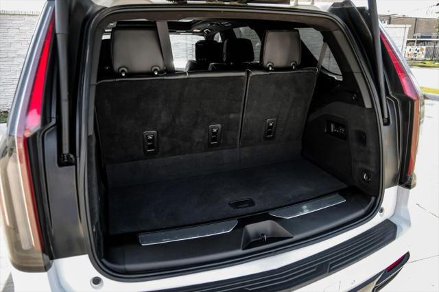 2022 Cadillac Escalade 4WD Sport Platinum