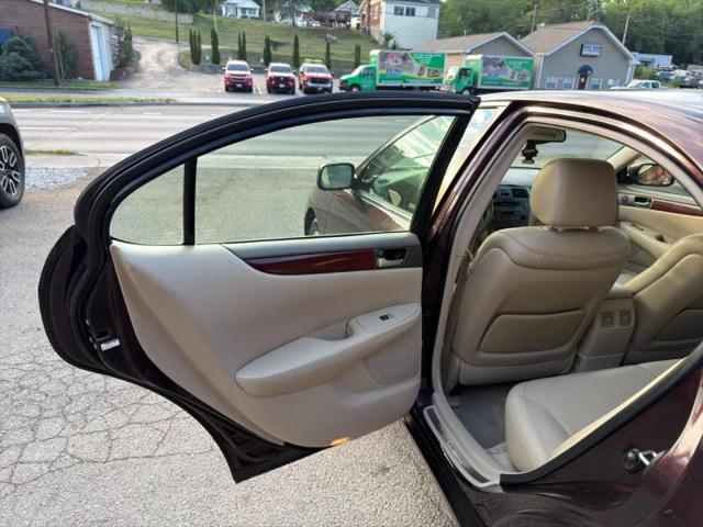 2004 Lexus ES 330 330
