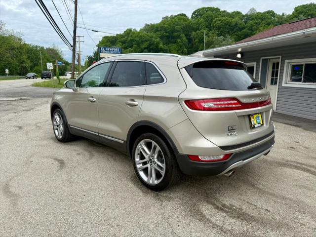 2015 Lincoln MKC Base