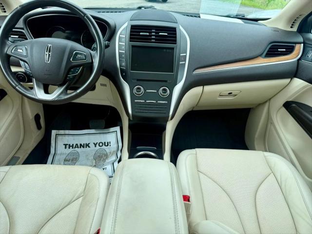 2015 Lincoln MKC Base
