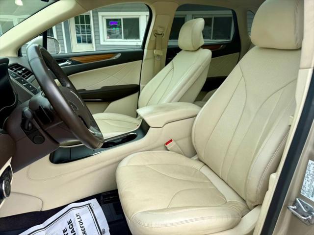 2015 Lincoln MKC Base