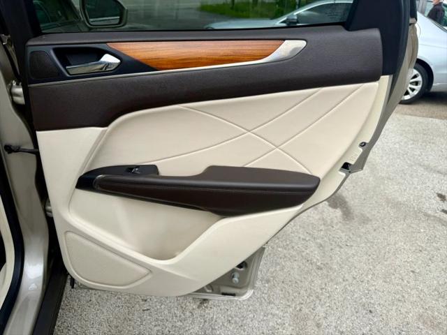 2015 Lincoln MKC Base