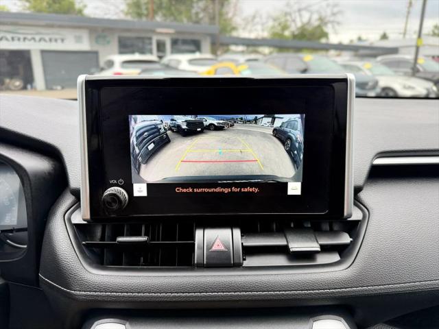 2023 Toyota RAV4 LE