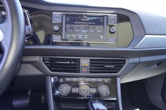 2023 Volkswagen Jetta 1.5T SE