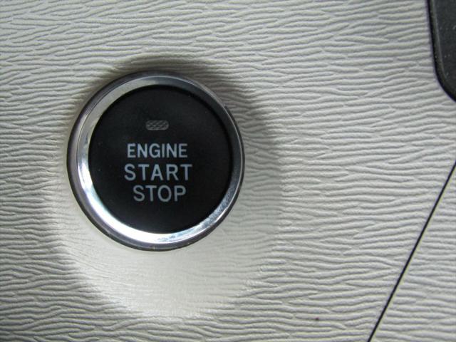 2013 Toyota Sienna XLE V6 8 Passenger