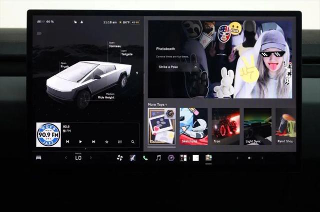2024 Tesla Cybertruck Cyberbeast