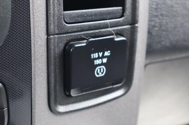 2017 Ram 1500 Rebel Crew Cab 4x4 5'7" Box