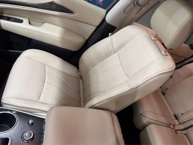 2019 INFINITI QX60 LUXE
