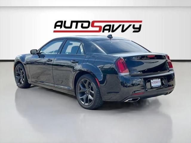 2023 Chrysler 300 Touring