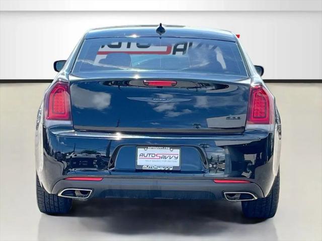 2023 Chrysler 300 Touring