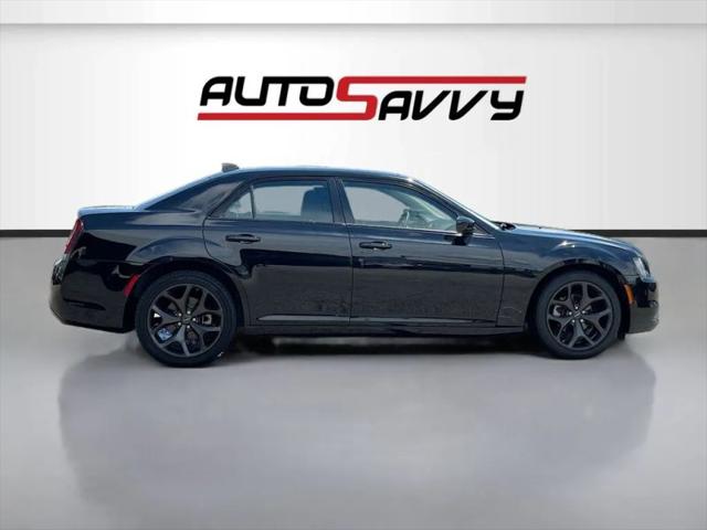 2023 Chrysler 300 Touring