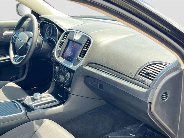 2023 Chrysler 300 Touring