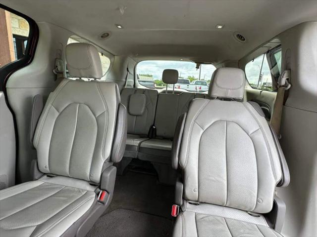 2017 Chrysler Pacifica Touring-L Plus
