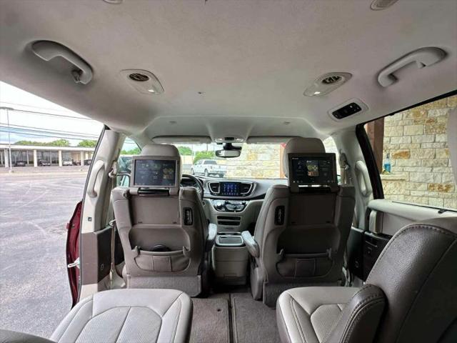 2017 Chrysler Pacifica Touring-L Plus