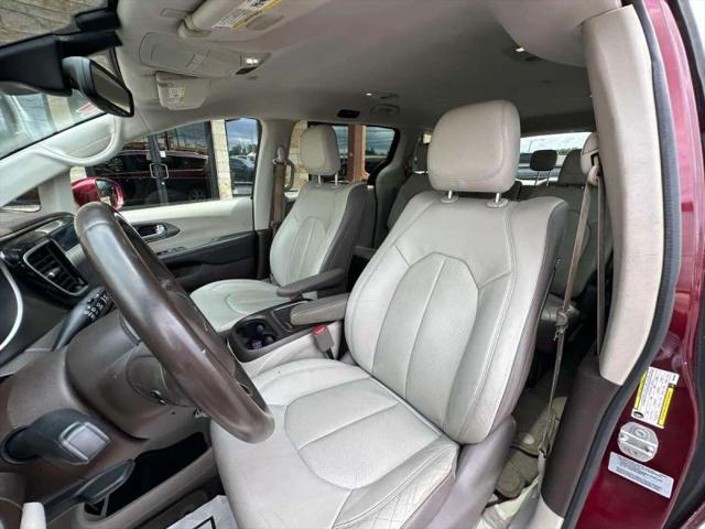 2017 Chrysler Pacifica Touring-L Plus
